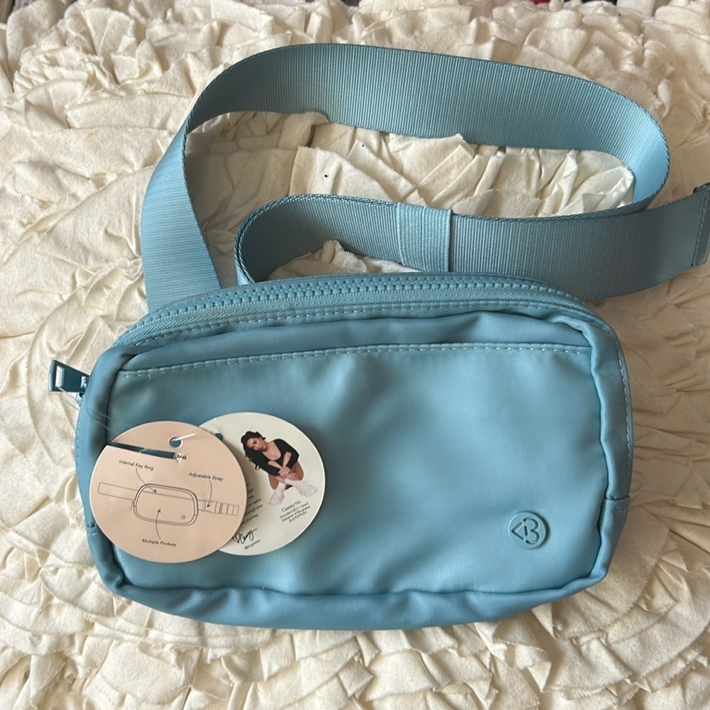 Blogilates Belt Bag Teal Blue NWT - Picture 2 of 4